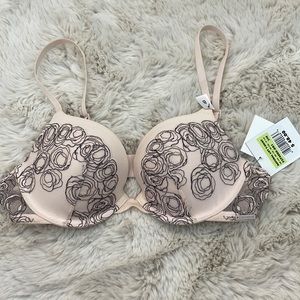 NEW WITH TAGS CALVIN KLEIN BRA!!!!!